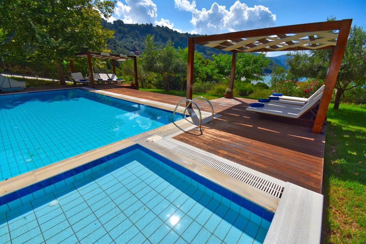 Corfu Resorts Apartments Pelekas Exterior photo