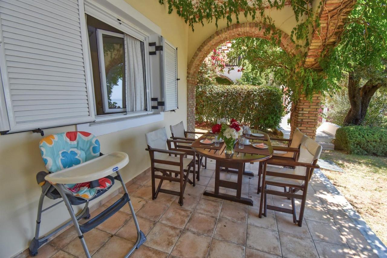 Corfu Resorts Apartments Pelekas Exterior photo